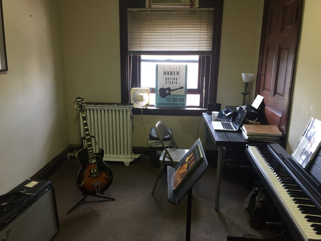 Huber Guitar Studio 